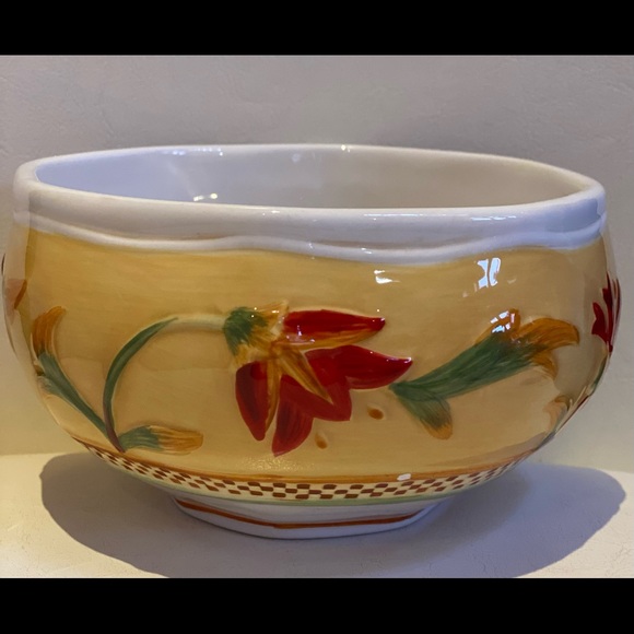 Soup/Cereal Bowl
Bellacara
by FITZ & FLOYD - Picture 2 of 5